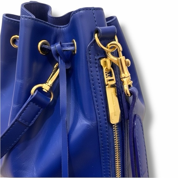 Samantha Thavasa Blue Leather Drawstring Bucket Bag Gold Hardware Crossbody - Picture 3 of 9